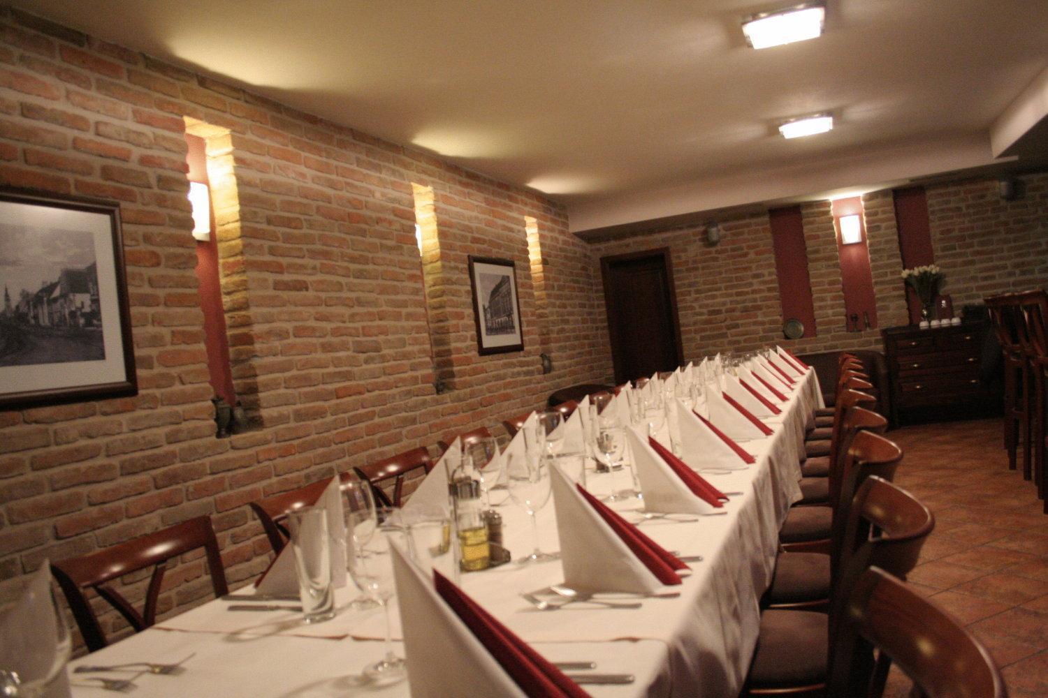 Pension & Restaurant Patriot Trnava Bed & Breakfast Bagian luar foto